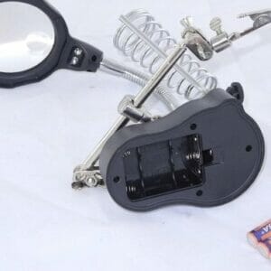 Derde Hand + Vergrootglas...