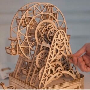 Reuzenrad – Wooden City Reuzenrad – Wooden City