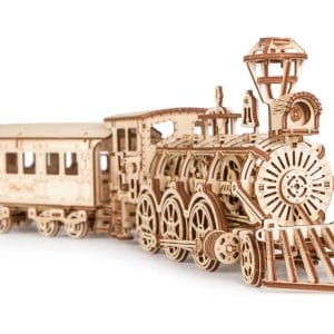 Locomotive R17 – Wood...
