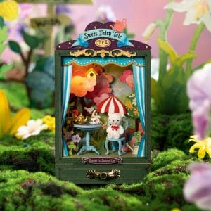 Bear’s Sweetie – Dollhouse Box Theater – DS024
